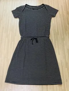 UNIQLO ワンピース　半袖　Mサイズ