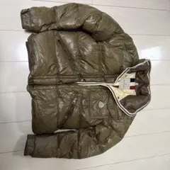 MONCLER ダウンジャケット カーキのサムネイル