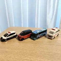 トミカ 4台セット パトカー 救急車トーマスバス日産サクラのサムネイル