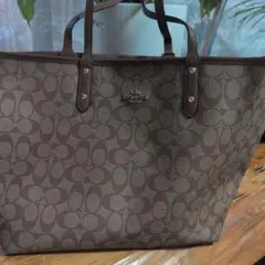 COACH トートバッグ シグネチャー柄