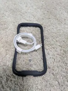 iFace iPhone14用ケース 透明・濃紺 充電ケーブル付き