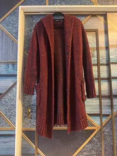赤系ニットロングカーディガンフッド付き