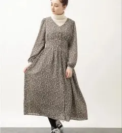 美品❤【アースミュージックアンド】花柄エンパイアギャザーロングワンピース 長袖