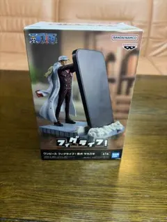 フィグラィフ！ワンピース赤犬スマホたてのサムネイル
