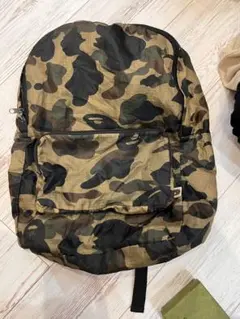 A BATHING APE カモフラージュ柄 パッカブルリュックのサムネイル
