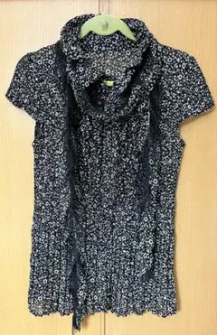 ♦︎美品♦︎花柄半袖ブラウスとストールセット