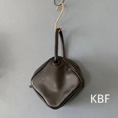 KBF URBAN RESEARCH キューブ形ポーチバッグ　フェイクレザー合皮