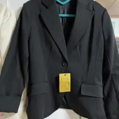 ブラックテーラードジャケット