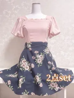 エブリン&ミーア　コーデ　可愛い　花柄　おでかけ　婚活　デート　女子会　癒し系のサムネイル