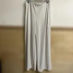 UNIQLO クレープジャージーストレートパンツ L