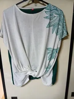 チャイハネ　フロントツイスト 半袖Tシャツ グリーン ホワイトのサムネイル