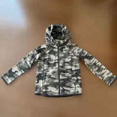 GAP キッズ　子ども服迷彩柄フード付きパーカー　　110cm