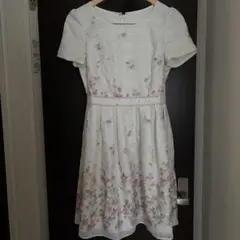 レッセパッセ♡ピンク花柄 半袖ワンピース 38サイズ ホワイトのサムネイル