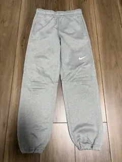 NIKE キッズ ロングパンツ グレー S130〜140cmのサムネイル