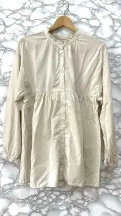 バンドカラーブラウス