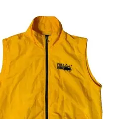 【大人気】FIRST DOWN ナイロン　ベスト　イエロー　黄色　収納可能