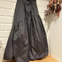 バルーン 光沢感 ボリューム フレアロングスカート ウエストゴム 軽量 グレー