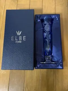 ELBE crystal 青い花瓶