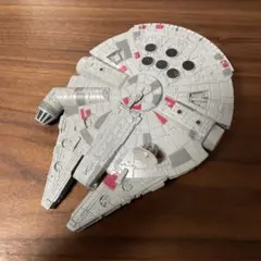 ディズニーストア公式 Star Wars ミレニアムファルコン ダイキャストのサムネイル