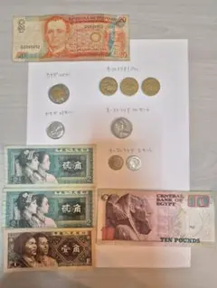 ​【13点セット】海外旧紙幣・硬貨コレクション（エリザベス女王コイン他)のサムネイル