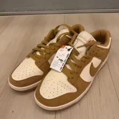 Nike スニーカー ホワイト/ブラウン
