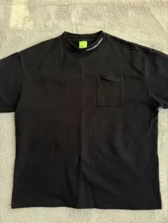 HUF Tシャツ ブラック Mサイズ ポケット付きのサムネイル
