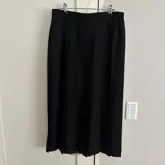 UNIQLO 太めのプリーツスカート