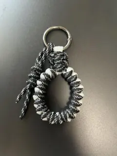 パラコード編み込みキーホルダー チャーム ハンドメイド