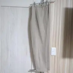 gu　起毛　テーパードパンツ　ベージュ