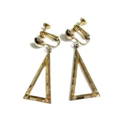 ヴィンテージ　ゴールド揺れるシャープな 三角形イヤリング　トライアングル