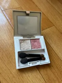 トワニーララブーケ　アイカラーフレッシュBE-02 PK-03