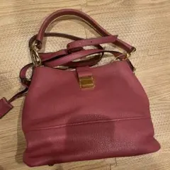 Miu Miu ピンク レザー ショルダーバッグ