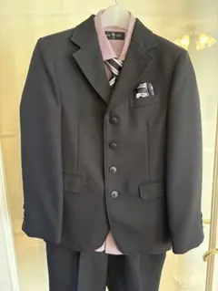 男児スーツ　130センチ
