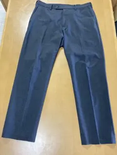 ユニクロ　グレー スラックス ⓶