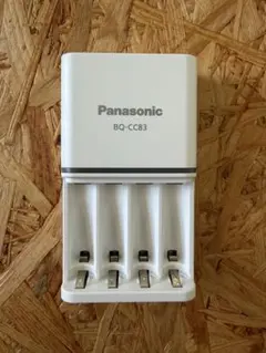 파나소닉 충전기 BQ-CC83 본체