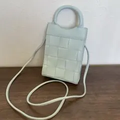 【新品　未使用】スマホショルダーバッグ　サックス　レディース　匿名配送