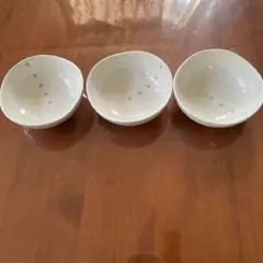 陶器製小鉢 3個セット 白色 点模様
