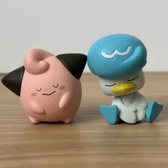 ポケモン　肩ズンfig. ガチャガチャ　ピィ　クワッス　フィギュア