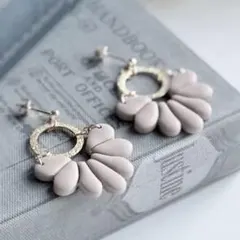 No.019 ハンドメイド　ピアス　イヤリング　ステンレス