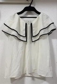 La boutique BonBon フリルブラウス ホワイトのサムネイル