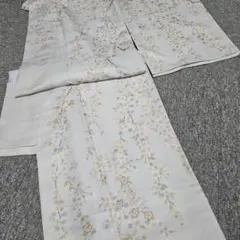 春桜咲く季節に白グレー訪問着　仕立て上がり品