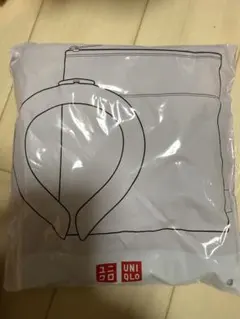 UNIQLO ノベルティ ネッククールリング 保冷ポーチセットのサムネイル