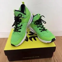 ZUMBAスニーカーのサムネイル