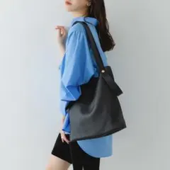 【美品】 カウレザー 2WAY ハンドル トートバッグ　ブラックのサムネイル