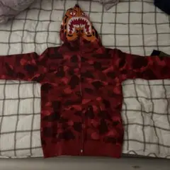 A BATHING APE レッドカモ シャークパーカー XS