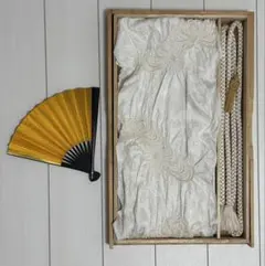 【美品】帯締め帯揚げセット（白と金）