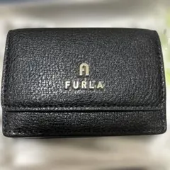 FURLA 三つ折財布