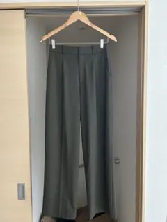 UNIQLO タックワイドパンツ 丈長め