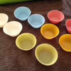 【新品】シリコンカップ10個セット 行楽、遠足シーズンに大活躍！