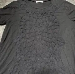 ブラック 半袖 Tシャツ 立体刺繍デザイン